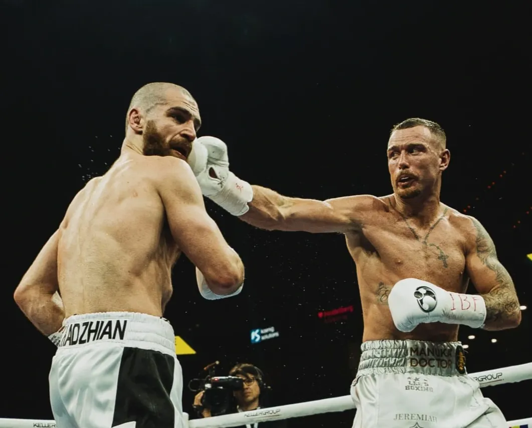 Donovan drops Chukhadzhian twice, wins majority decision