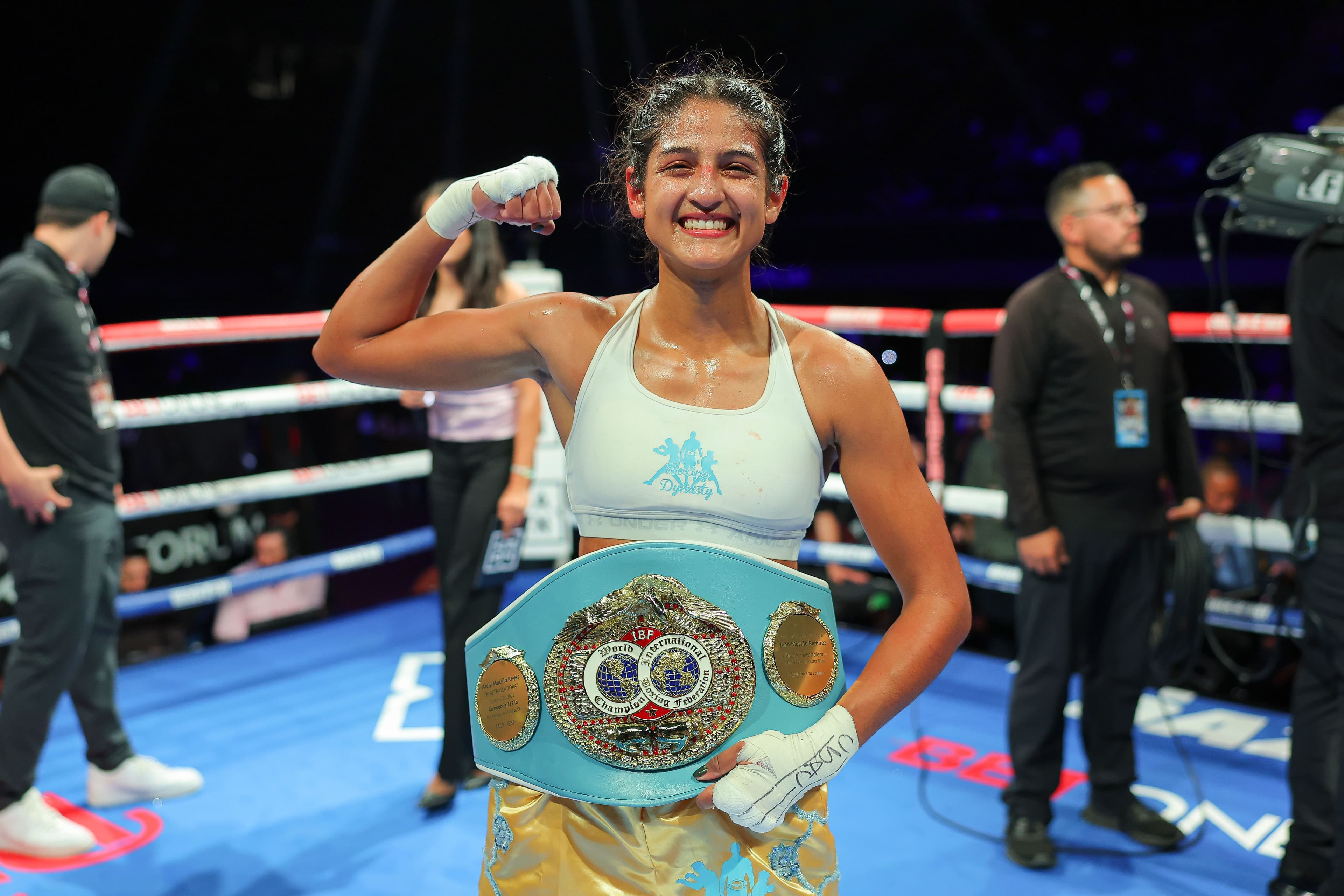 Gabriela Fundora stops Christina Cruz, Alan Picasso outpoints Erick Cruz
