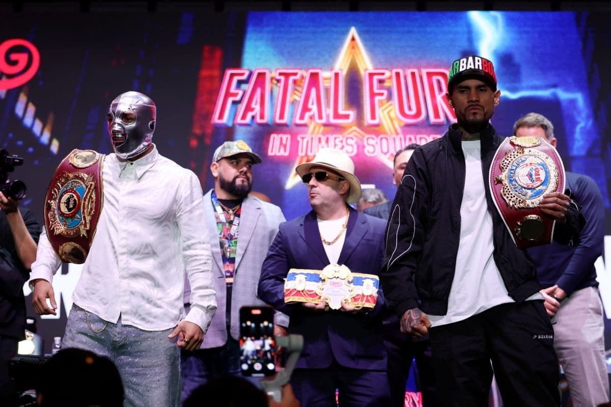 Fight Picks: Teofimo Lopez vs. Arnold Barboza Jr.