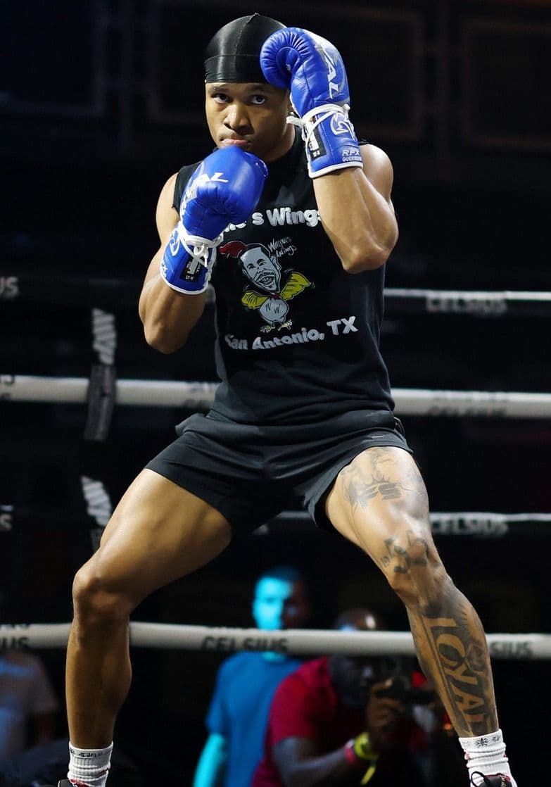 Floyd Schofield Suffers Wrist Injury, Withdraws From Fight With ‘Jo Jo’ Diaz