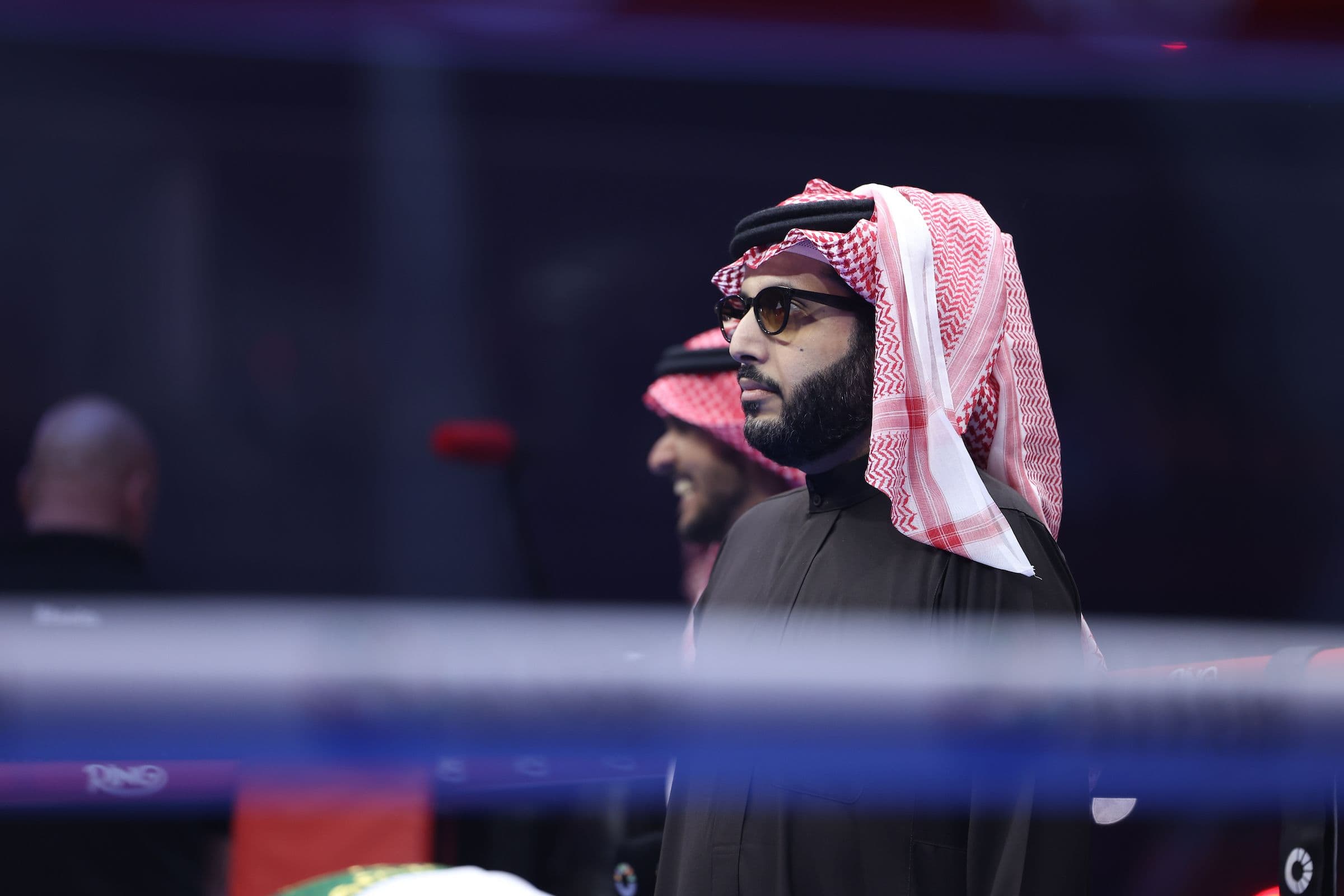 Turki Alalshikh shoots down De La Hoya's false claim about time of Canelo-Crawford matchup