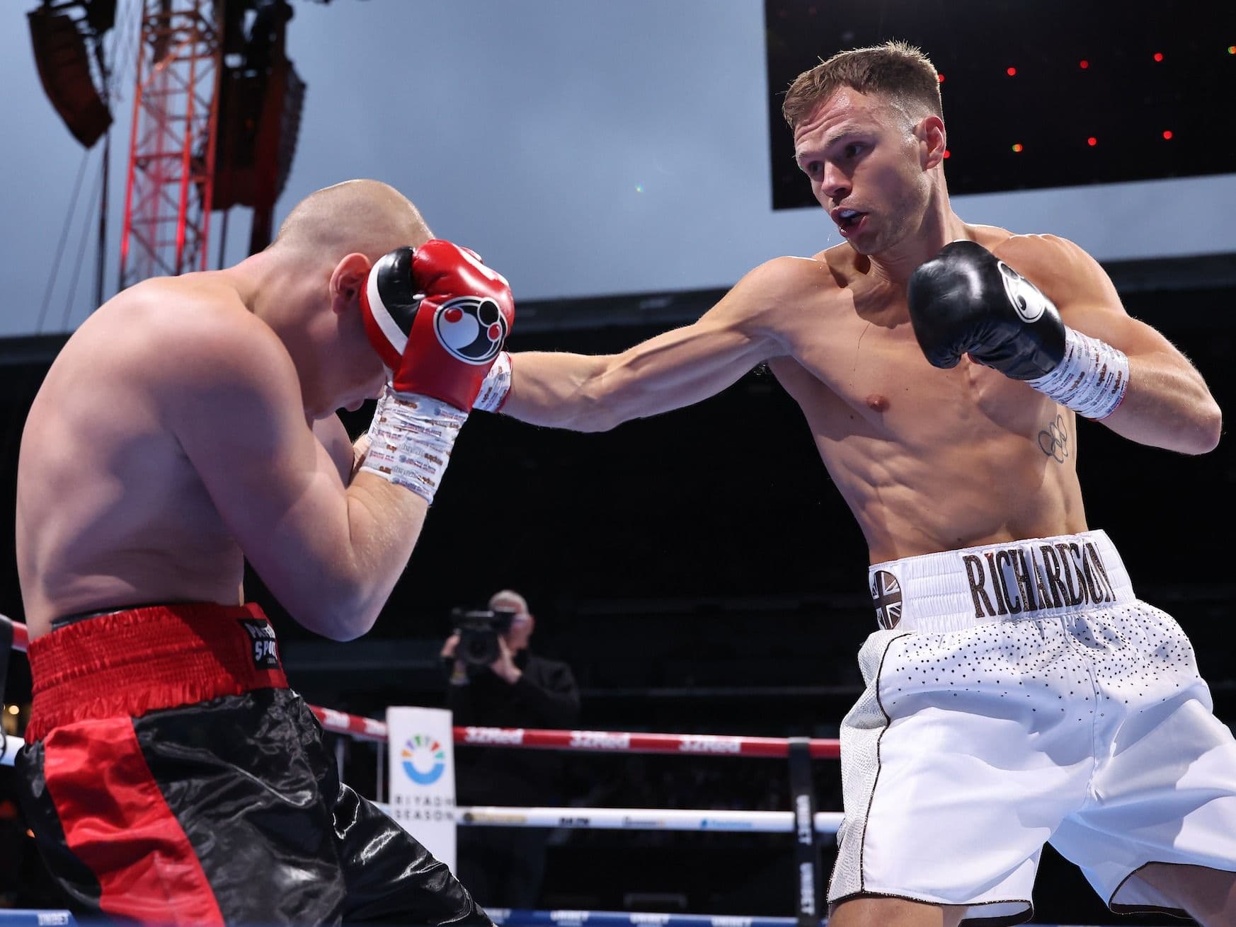 Wardley-Huni Undercard Results: Lewis Richardson's Debut Delight, Mike Perez Stops Steven Ward In Nine