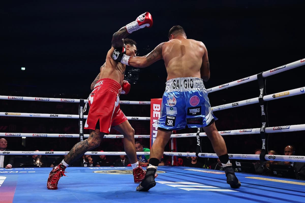 Ben Whittaker Knocks Out Braian Suarez In First Round In Liverpool