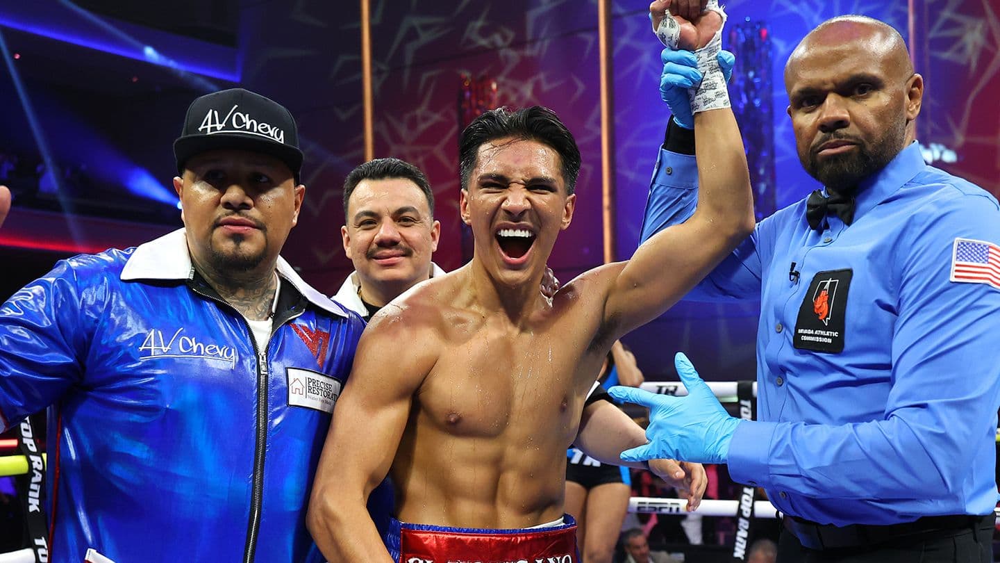 Emiliano Vargas Viciously Knocks Out Giovannie Gonzalez In 2nd Round