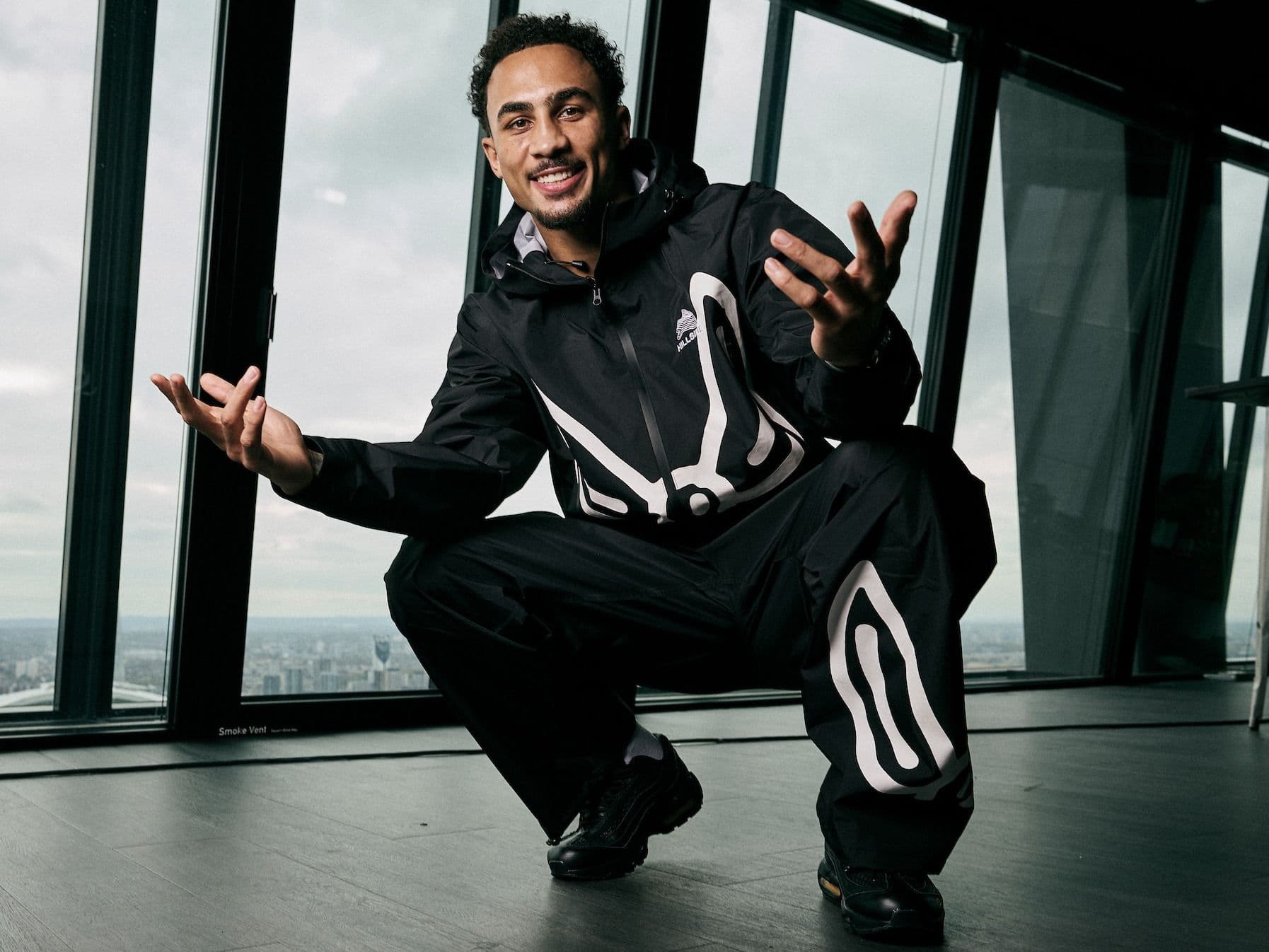 Grab DAZN's Black Friday free trial and see Whittaker-Gavazi