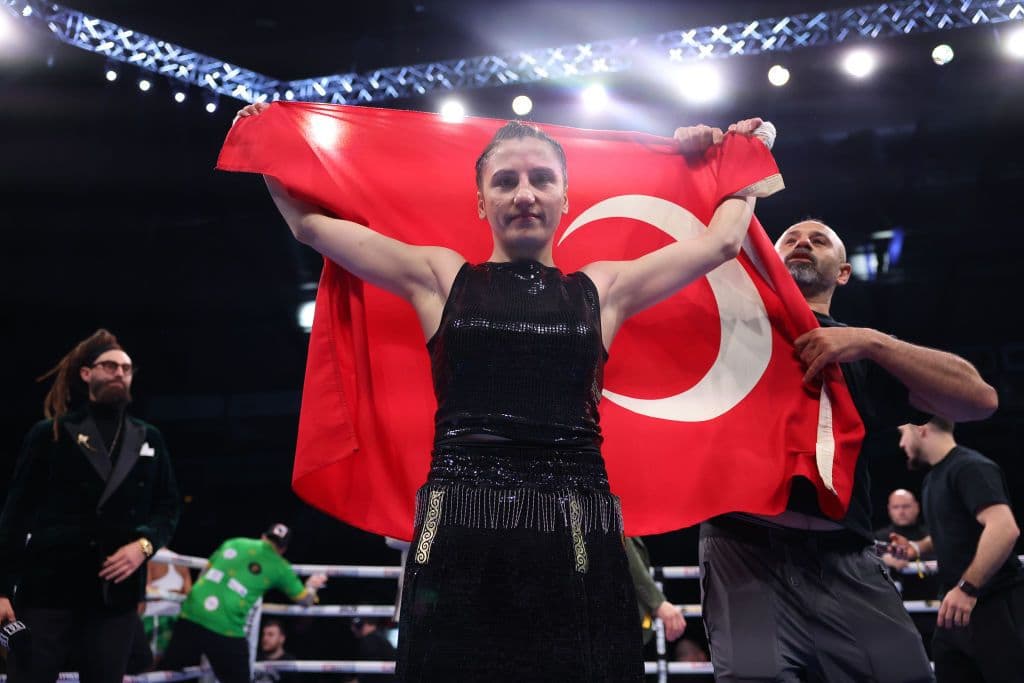 WBA Interim 130-Pound Champ Elif Nur Turhan Keen To Return Before 2026
