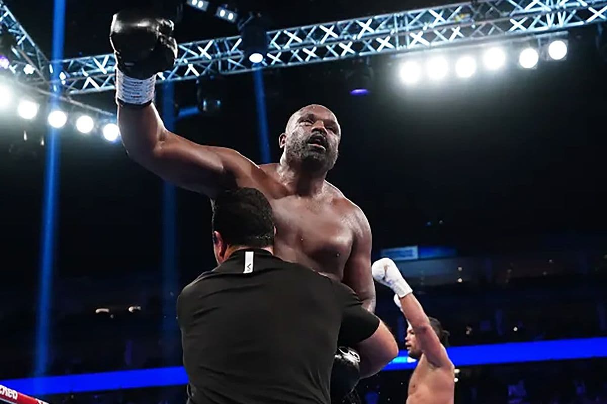 Derek Chisora Drops Joe Joyce, Earns Upset Victory In London