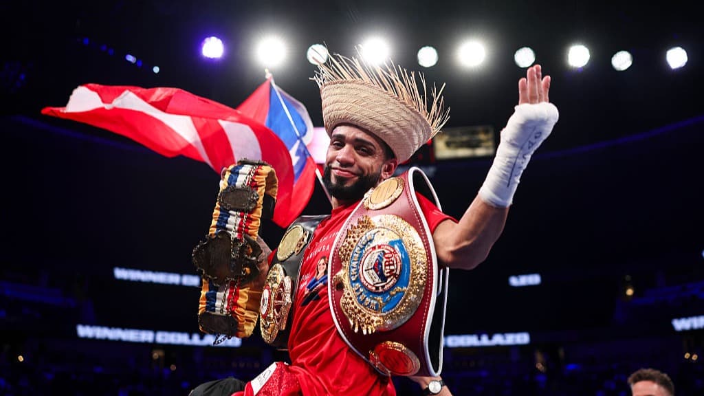 Oscar Collazo dominates, stops Jesus Haro in six rounds