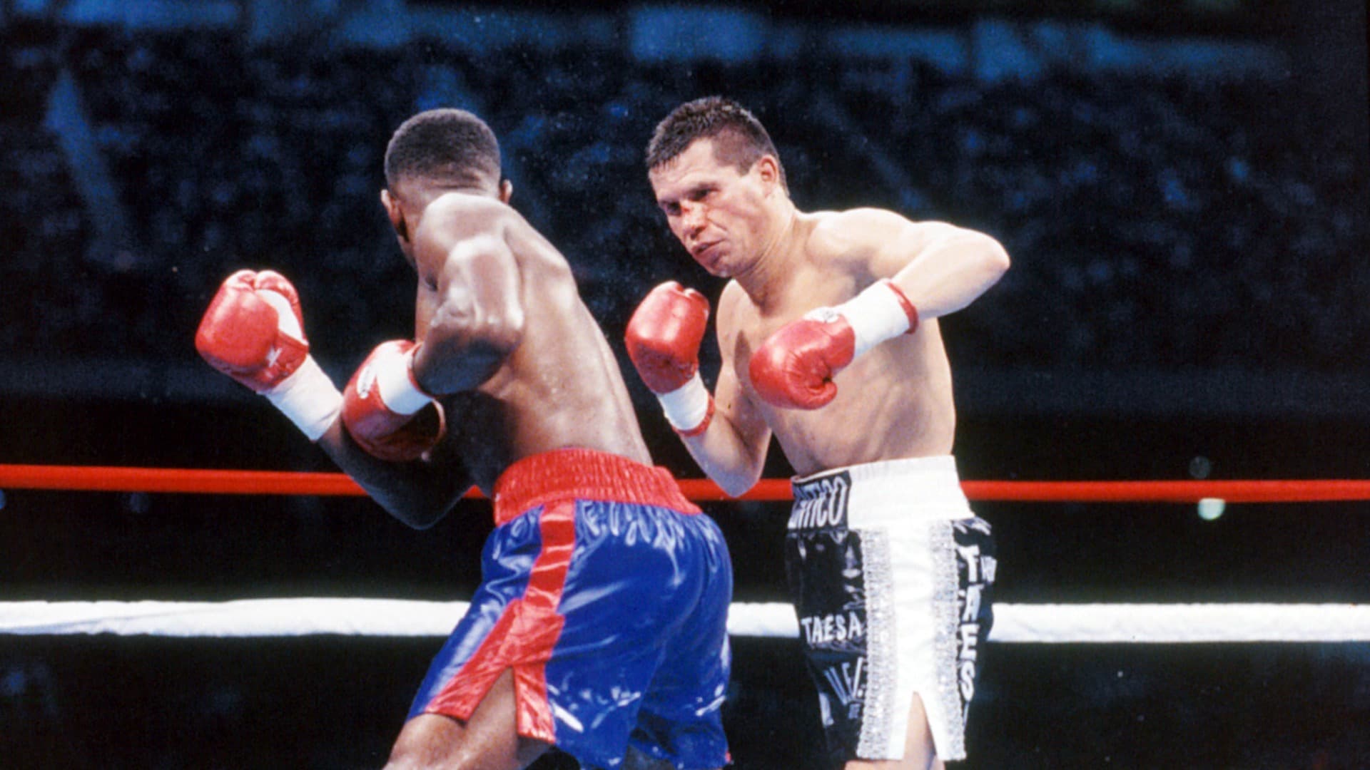 Mythical matchup poll: Who wins - Julio Cesar Chavez vs. Roberto Duran?