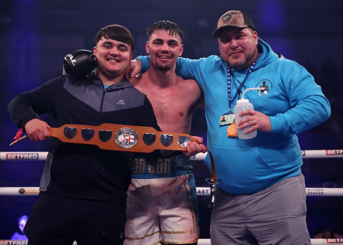 Mark Dickinson Wins English Title; William Crolla, Conner Tudsbury, Taylor Bevan All Victorious