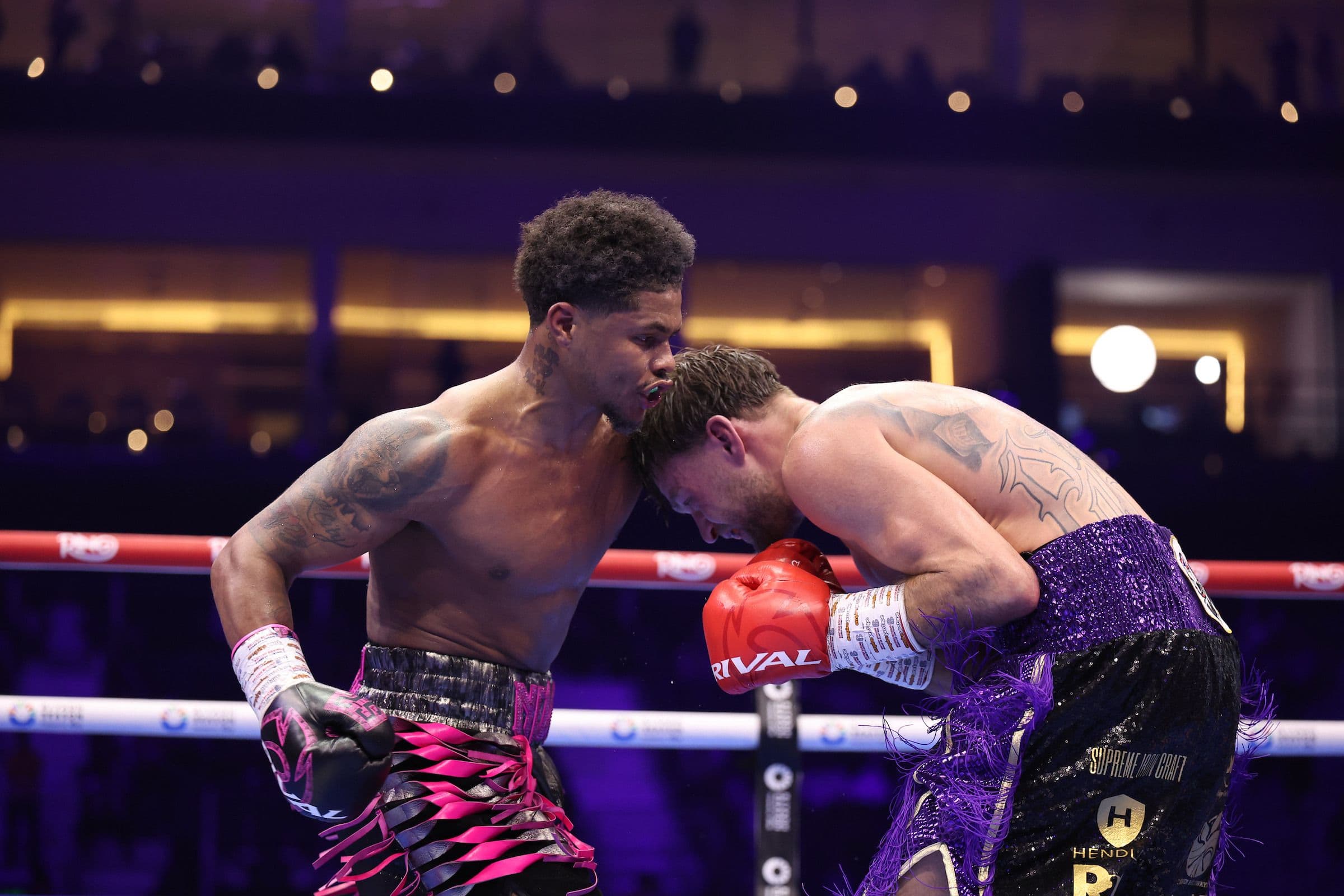 Stevenson Drops, Stops Courageous Padley Effort In Nine Rounds For WBC Title Defence