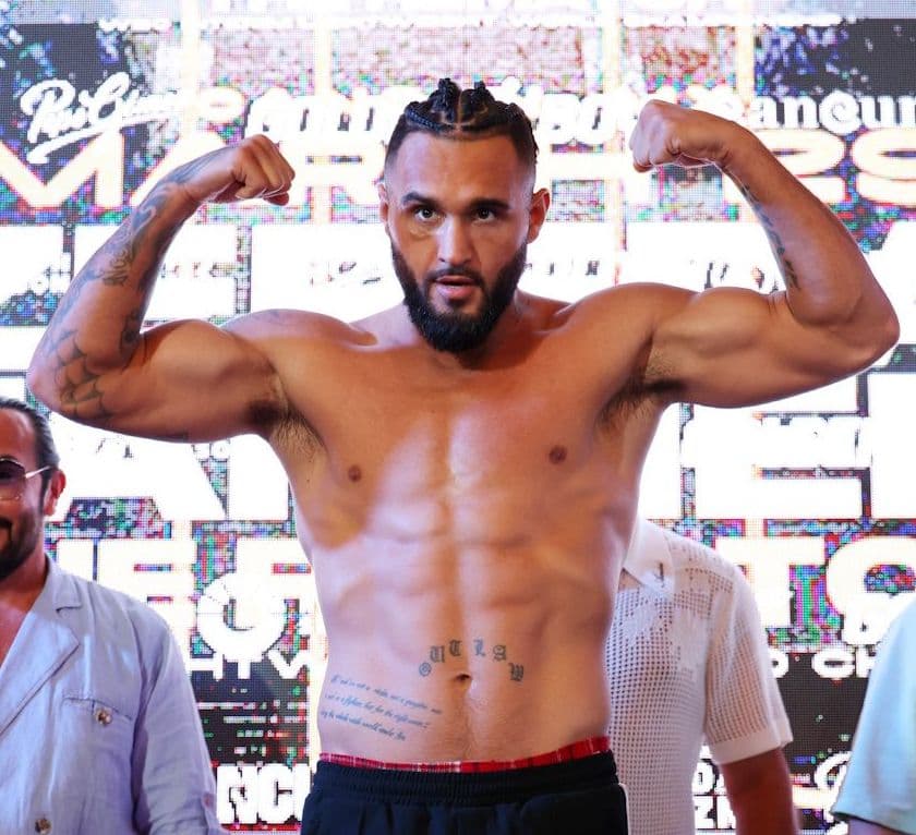 Robin Safar Stops Roberto Silva in Five Rounds