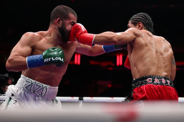 Kevin Castillo upsets Saudi prospect Ziyad Almaayouf