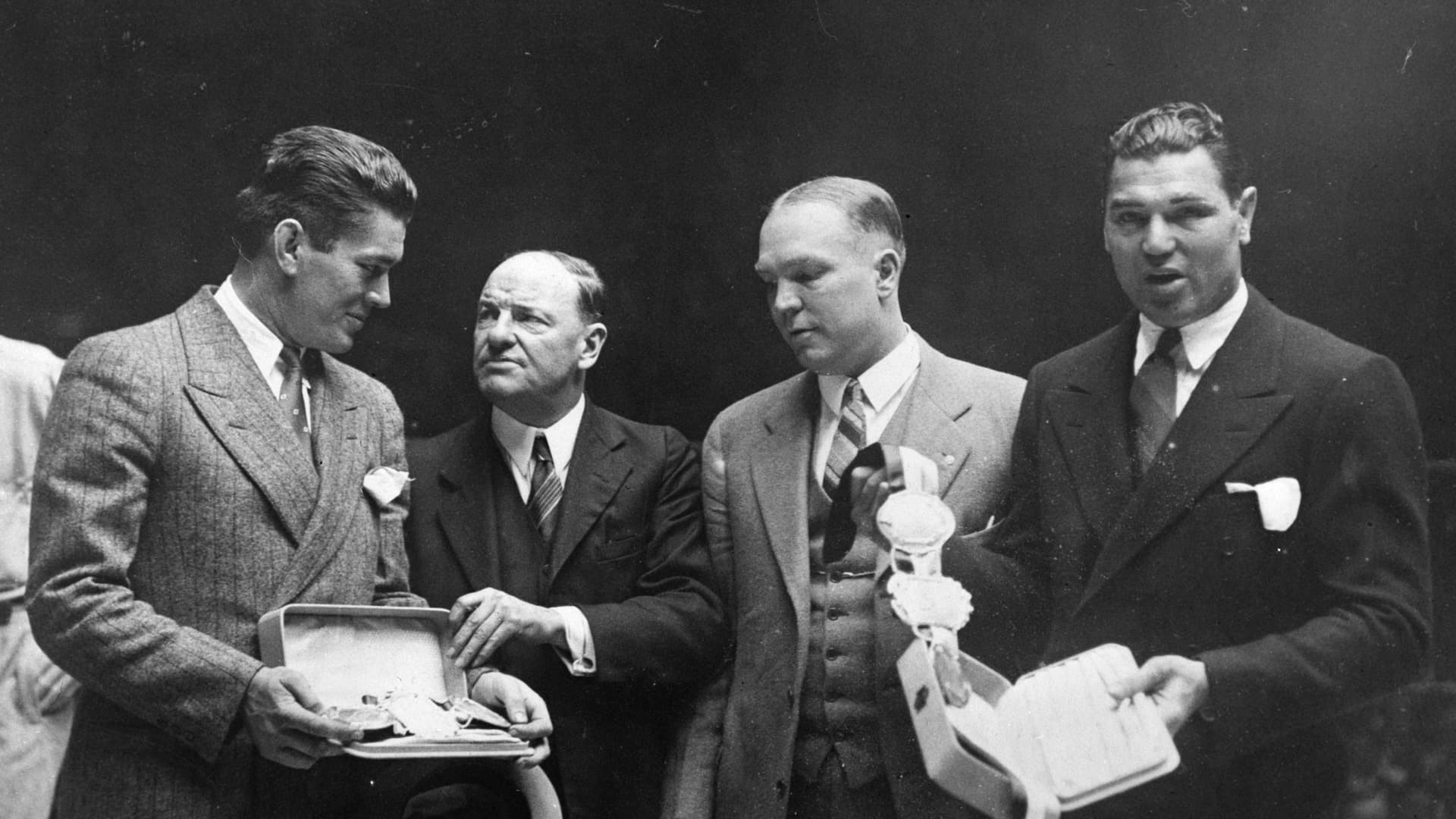 Patrick Connor's 100-year flashback: The Ring's July 1926 issue
