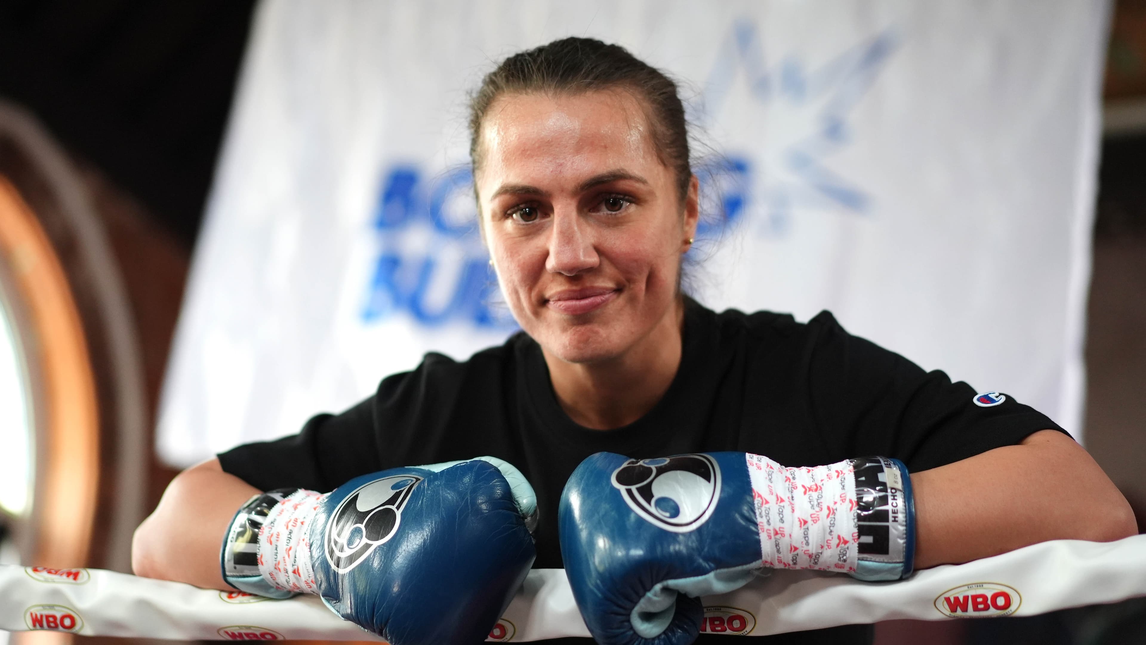 Scotney confirms title fight vs. Brown on 126-pound debut