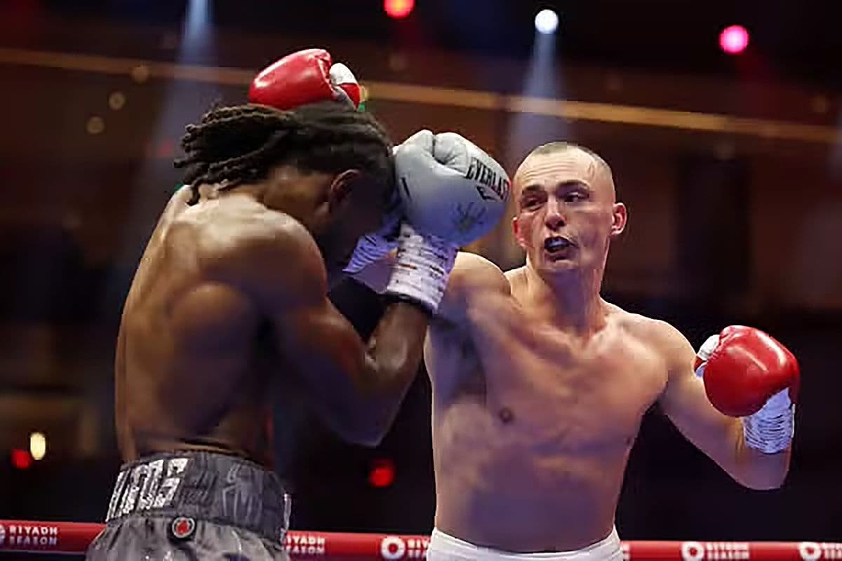 Willy Hutchinson Outpoints Craig Richards, Queensberry Takes Early Lead in 5-vs-5