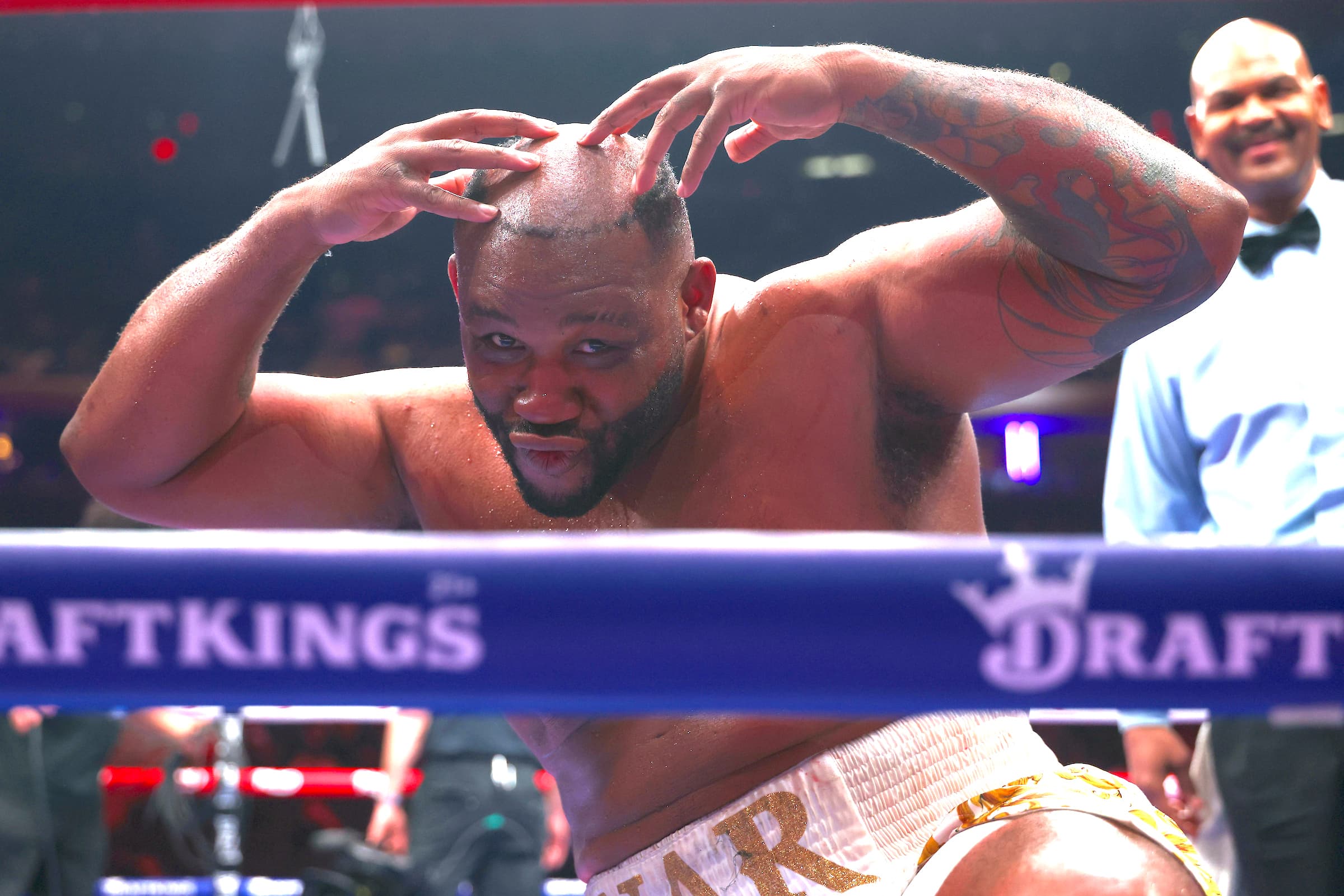 Jarrell Miller reacts to viral moment getting toupée knocked out