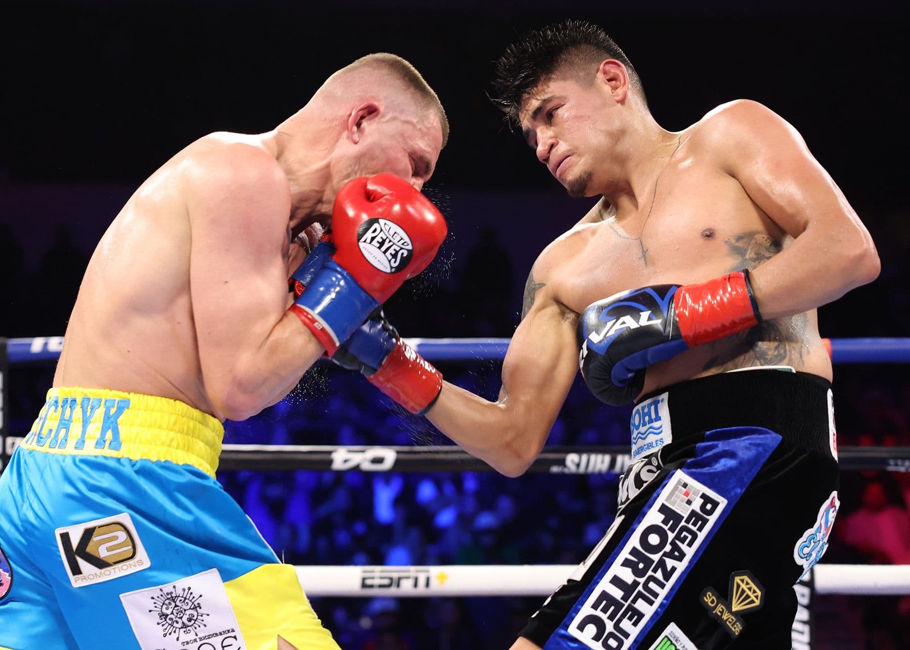 Denys Berinchyk Admits To Being Badly Hurt By Emanuel Navarrete in Late Rounds