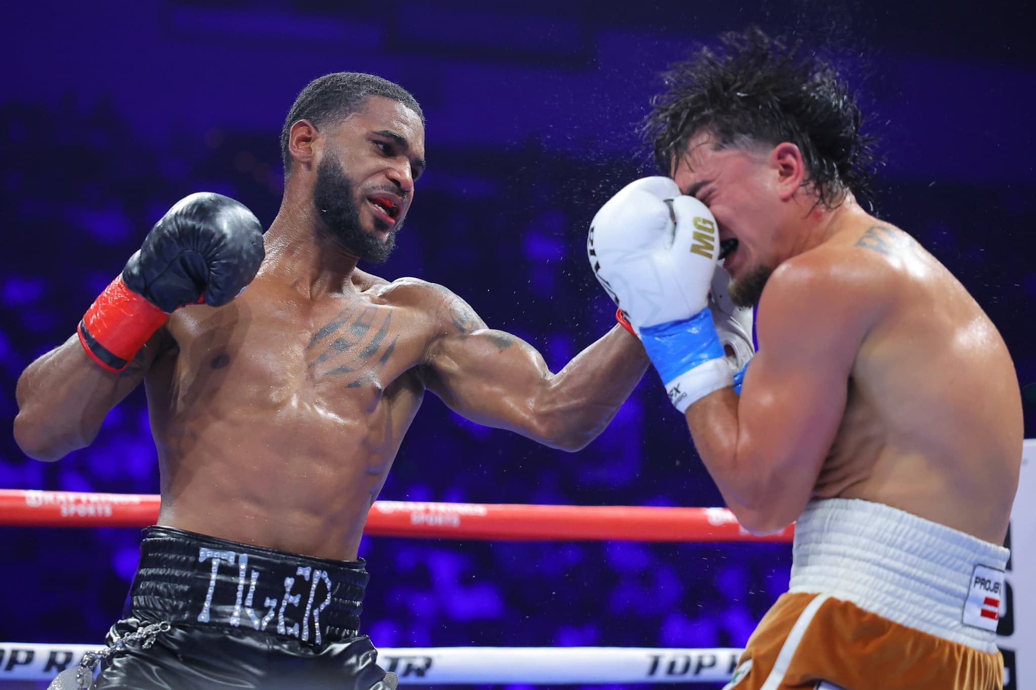 Mason-Bell prelims: Johnson cruises past Guerrero to stay unbeaten