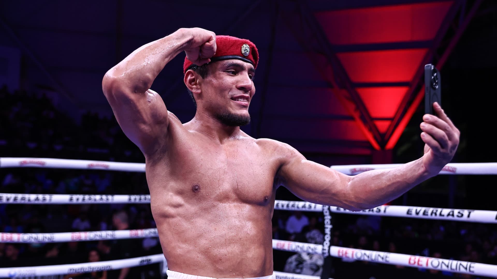 Akhmadaliev knocks out Mosqueda inside four rounds
