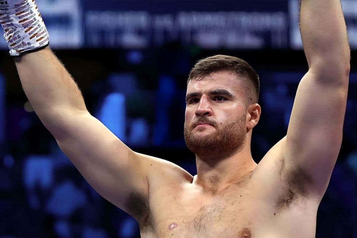 Johnny Fisher Overcomes Knockdown, Edges Dave Allen In Disputed Decision