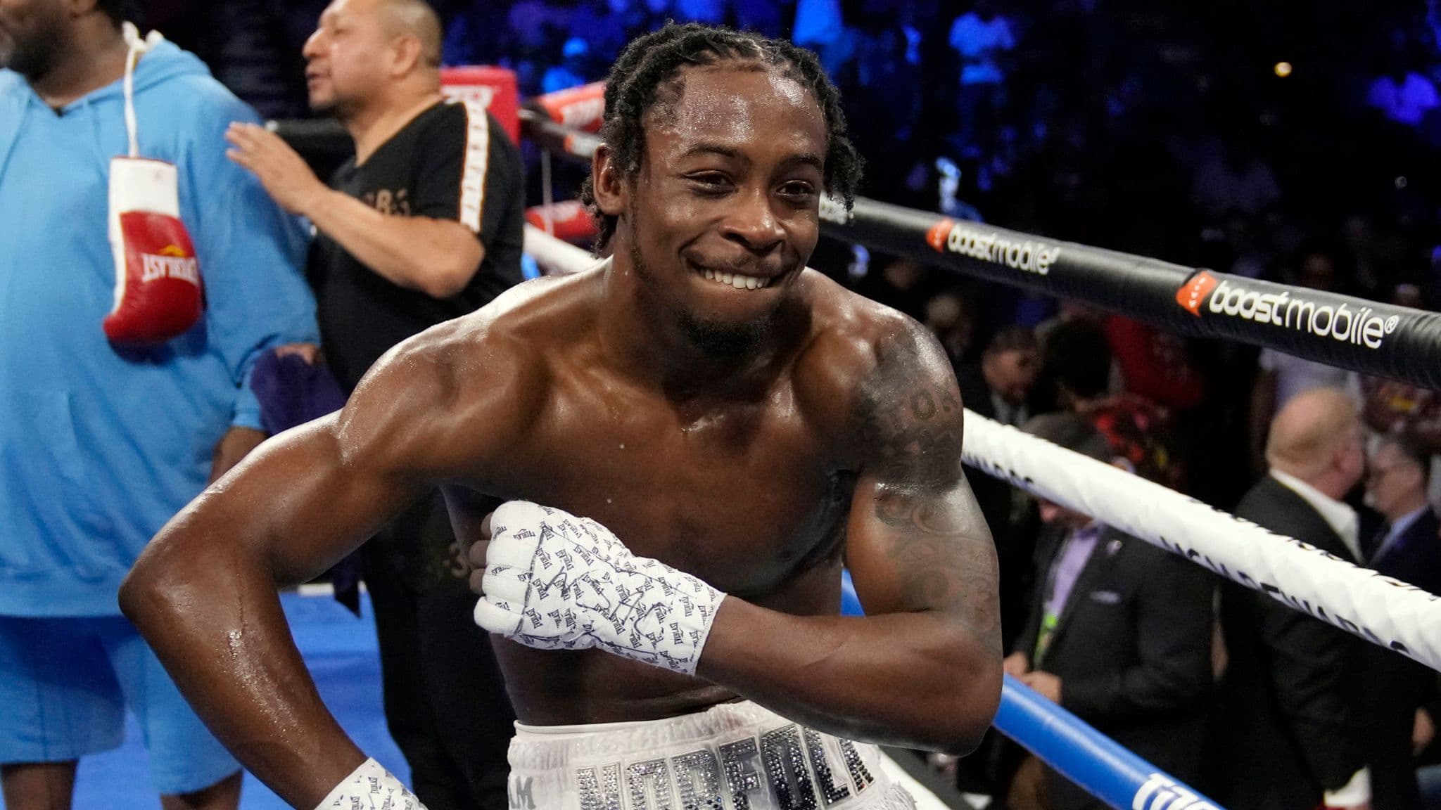 Keyshawn Davis Believes He's On Verge Of Being The Face Of Boxing