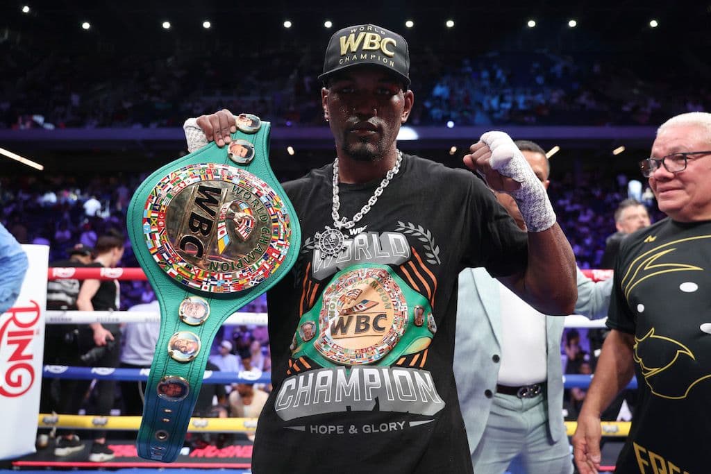 Subriel Matias Beats Alberto Puello By Controversial Majority Decision, WIns WBC 140-Pound Crown