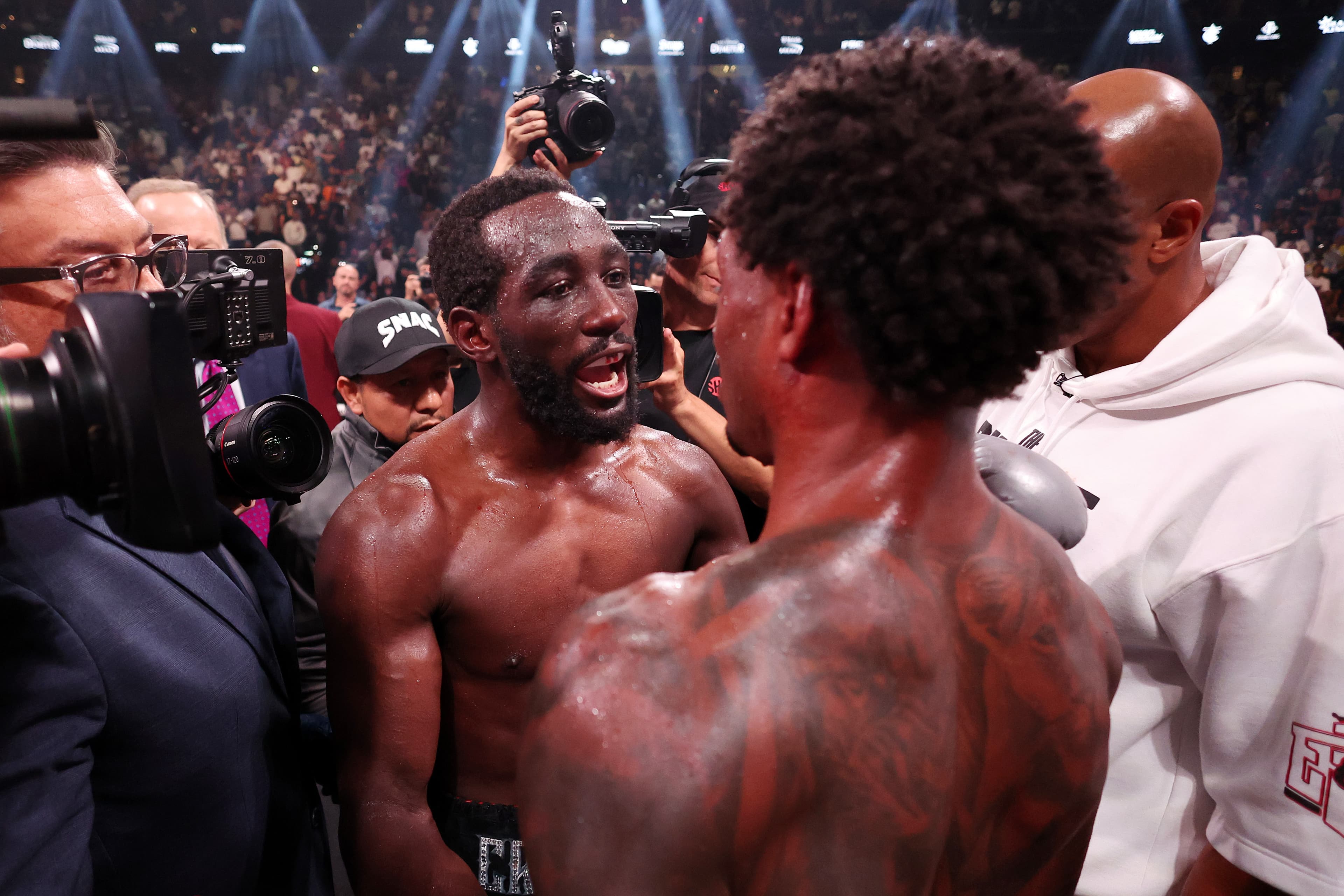 Errol Spence commends Terence Crawford for leaving boxing behind