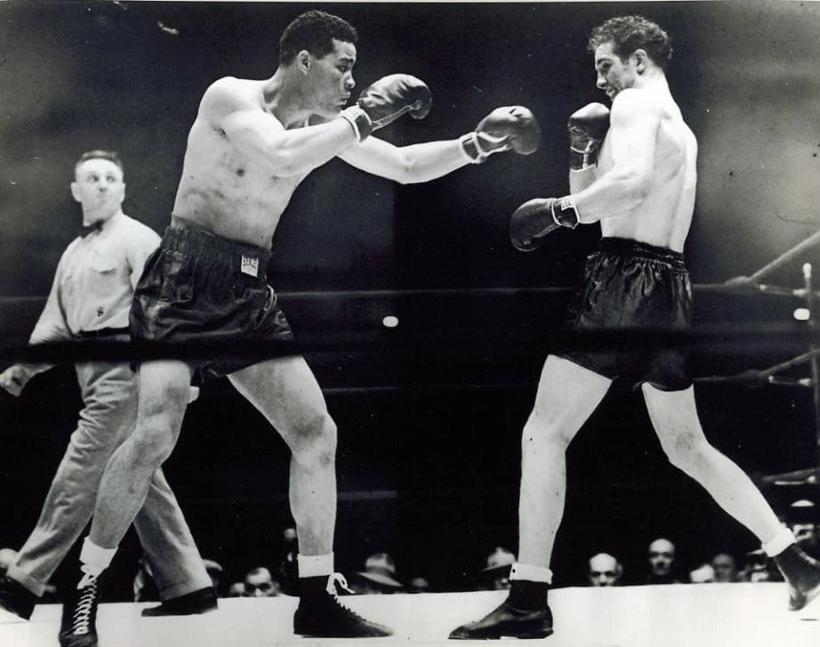 Patrick Connor: The Night Conn Nearly Shocked Louis, The World