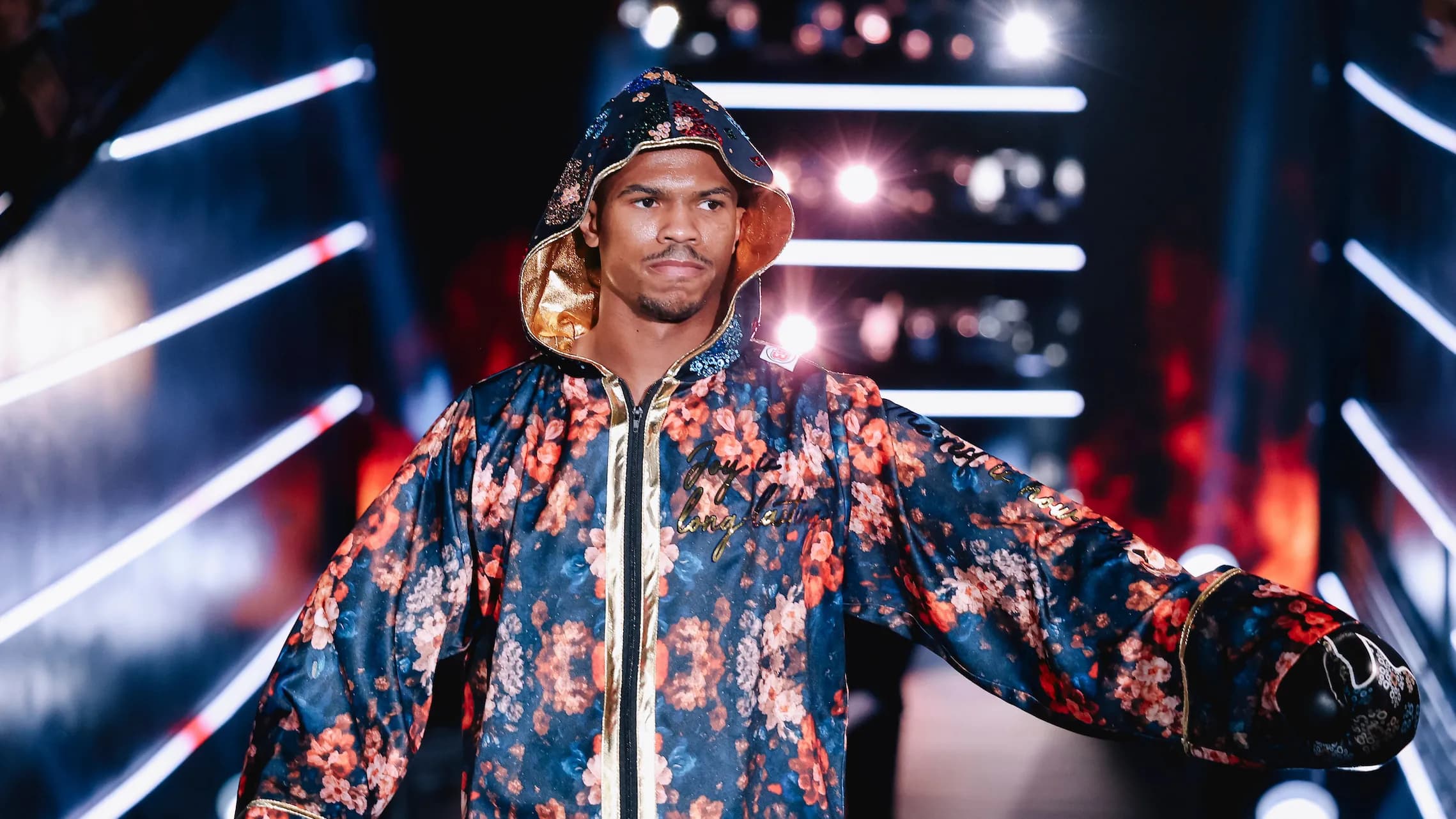 Omari Jones Overpowers Alan Sanchez, Gets 2nd-Round TKO