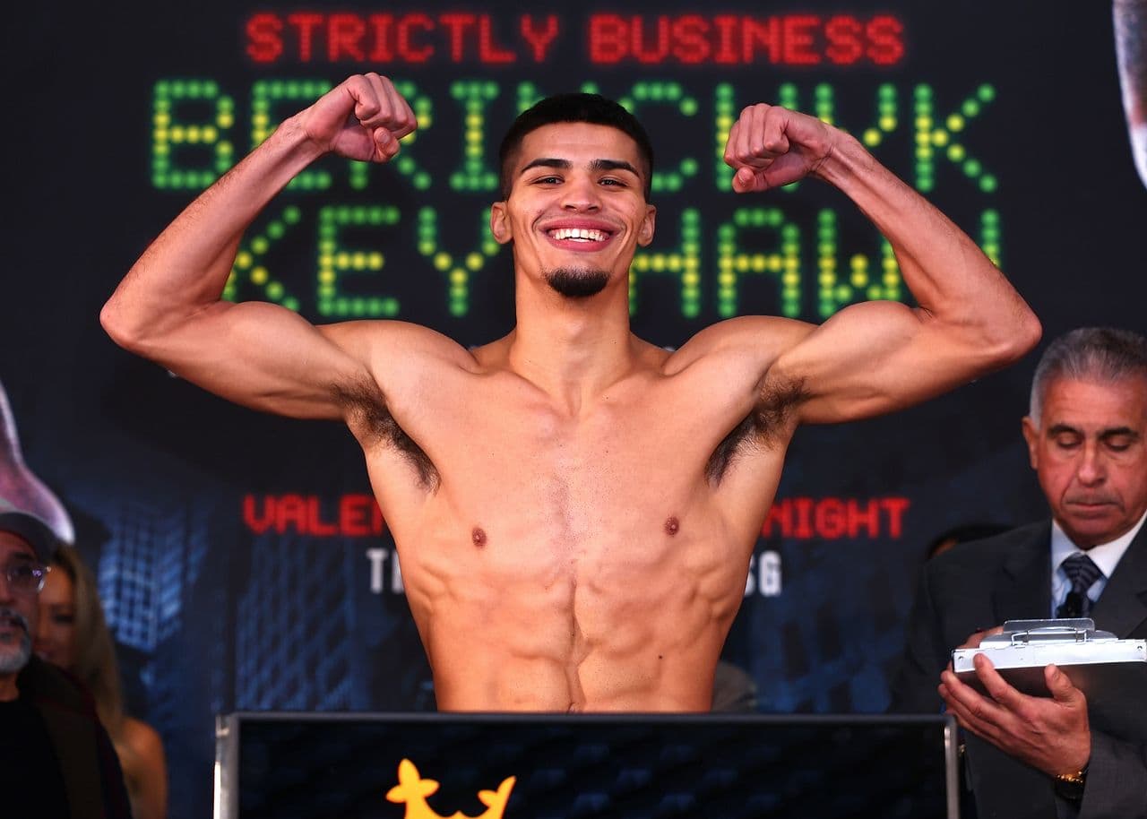 Xander Zayas Stops Slawa Spomer In 11th Round, Moves Closer To 154-Pound Title Shot