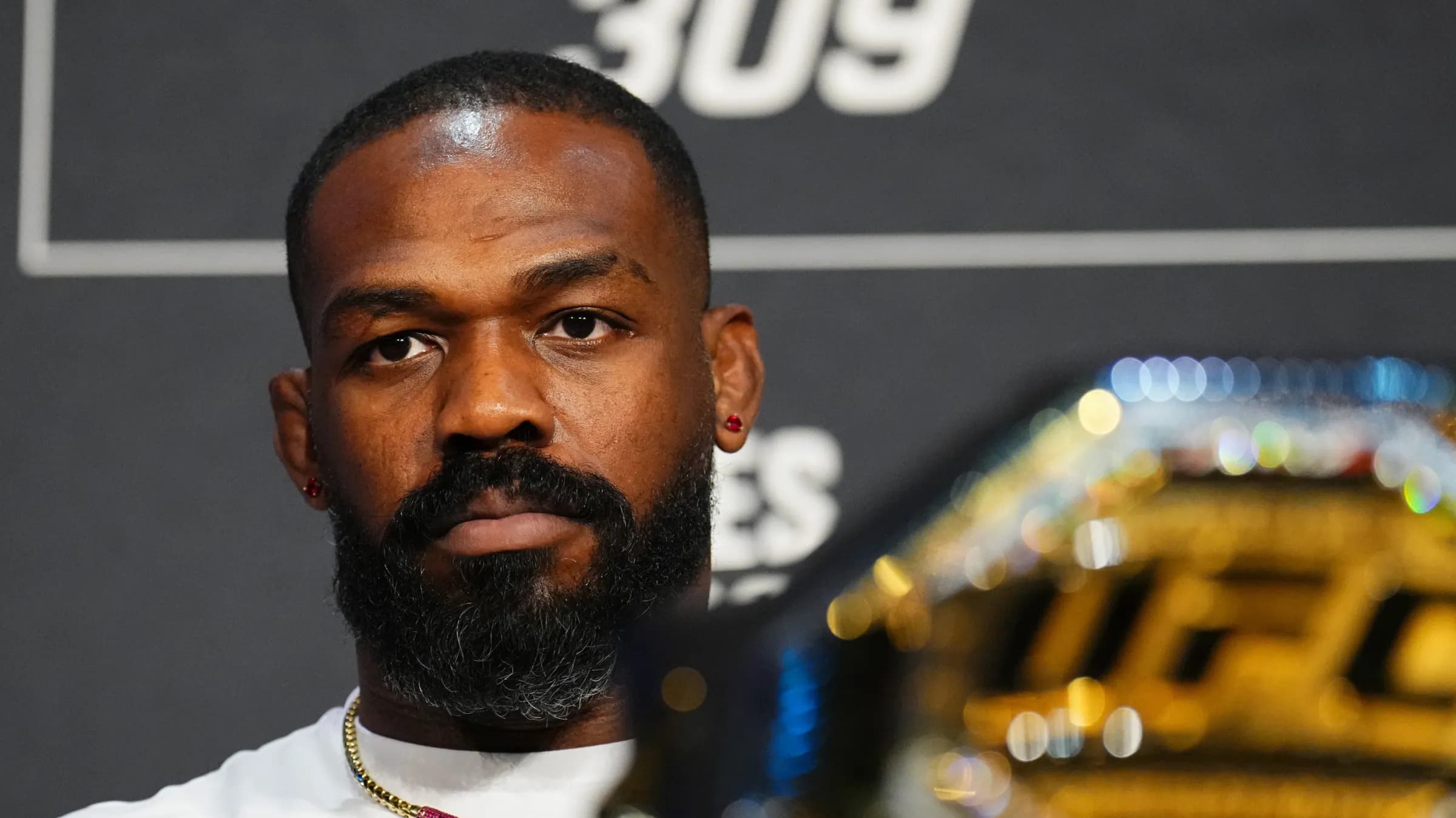 Jon Jones on fighting Usyk, UFC return, Dana White