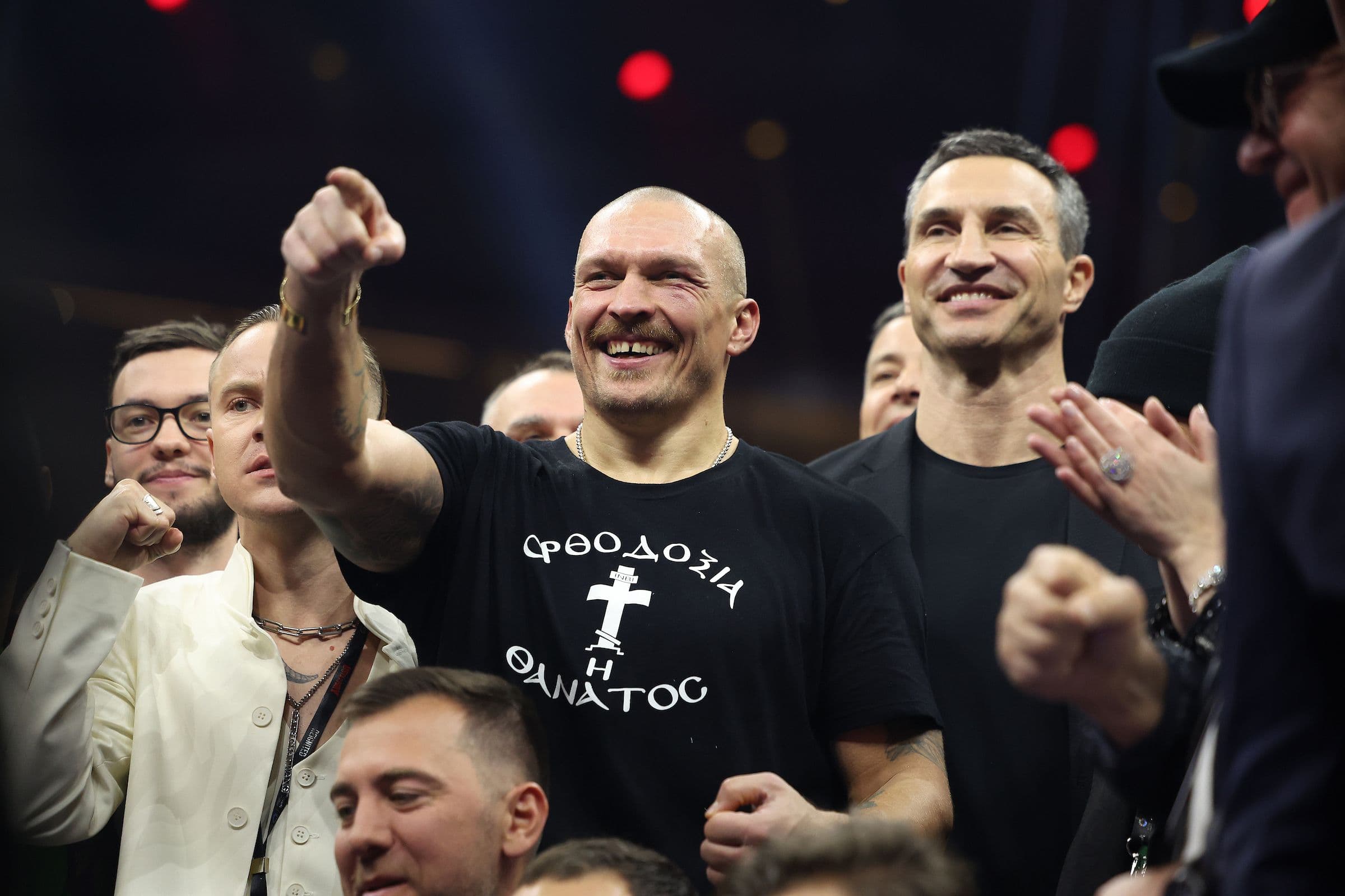 Oleksandr Usyk Boxes Past Tyson Fury To Retain Titles in Rematch Duel