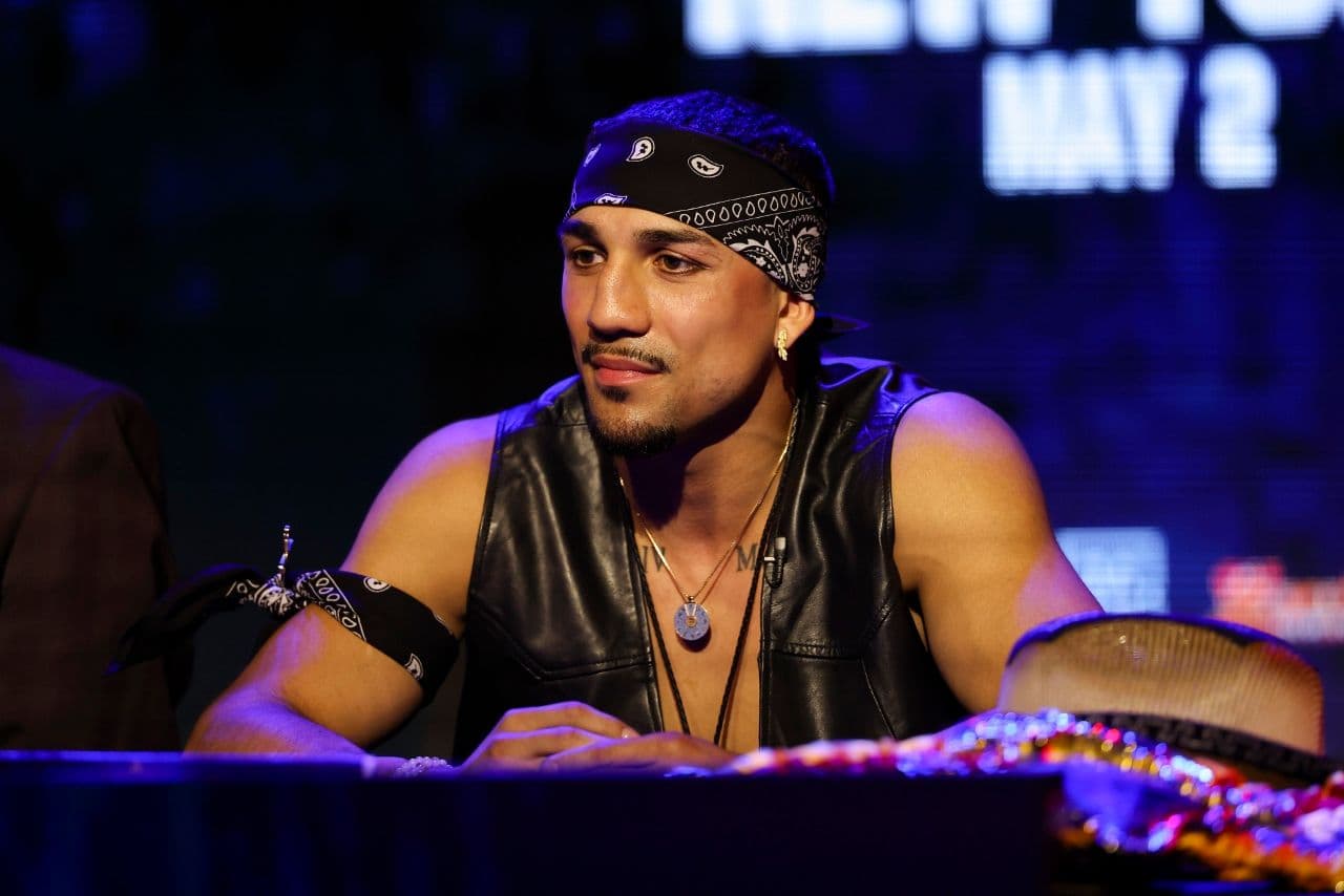 Dalton Smith Backs Teofimo Lopez as The Best of The Bunch at 140