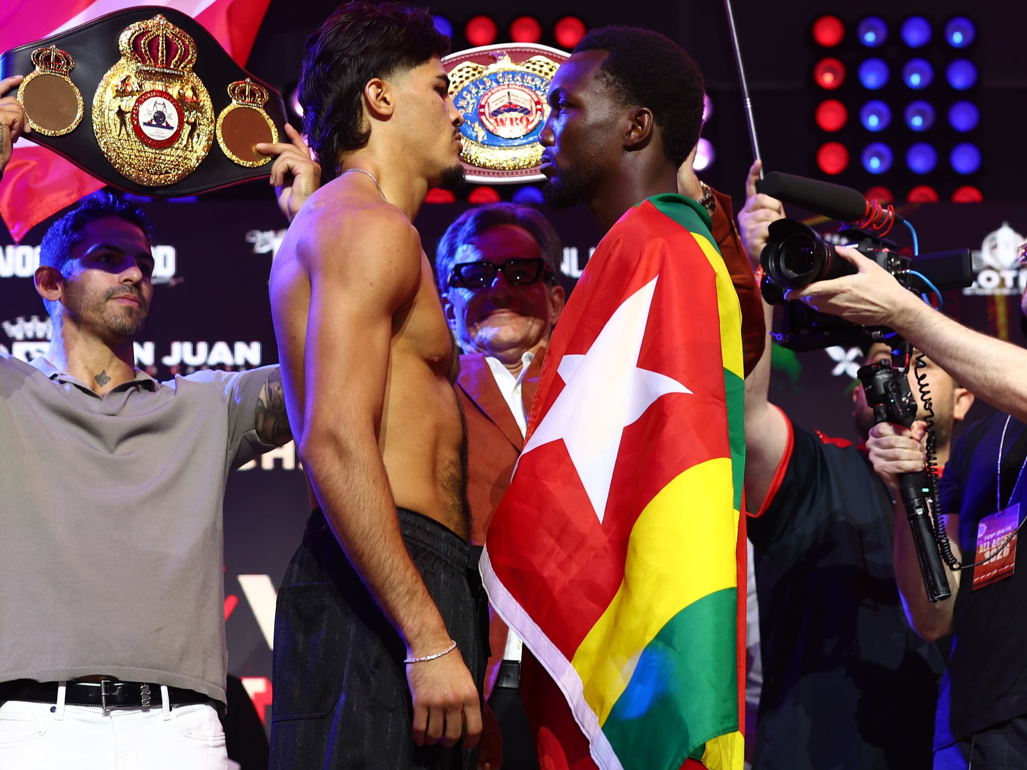 Xander Zayas, Abass Baraou Make Weight for Unification Fight