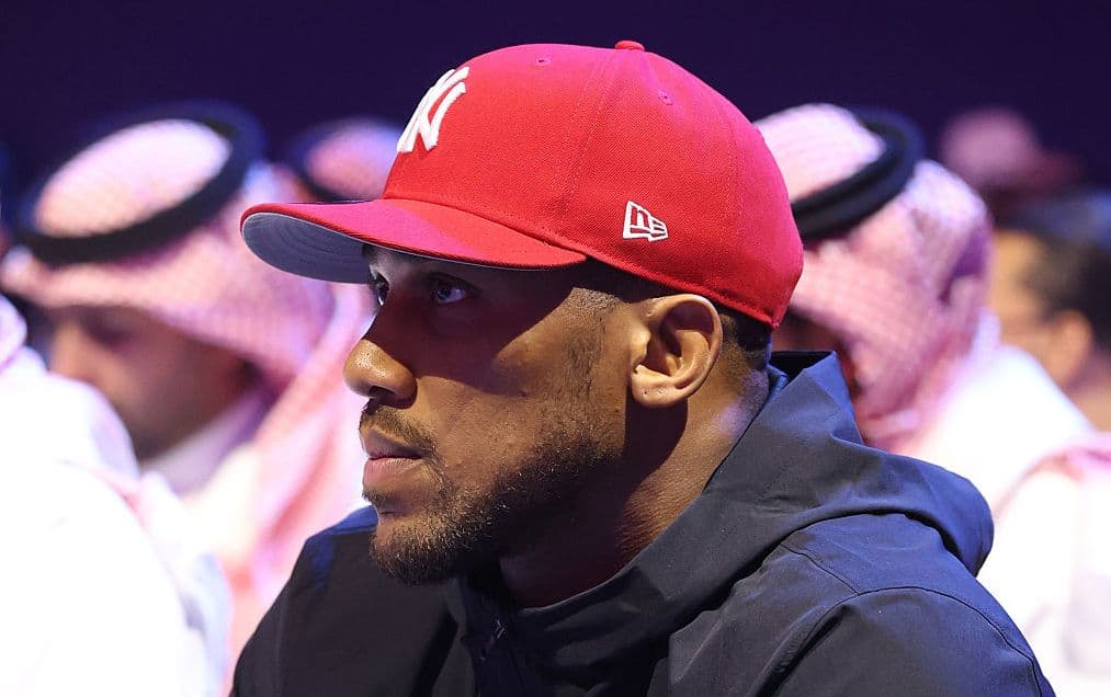 Anthony Joshua To Have Elbow Surgery, Won't Return To Gym For 6-8 Weeks