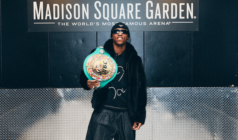 Bruce Carrington eager to begin unifying featherweight belts