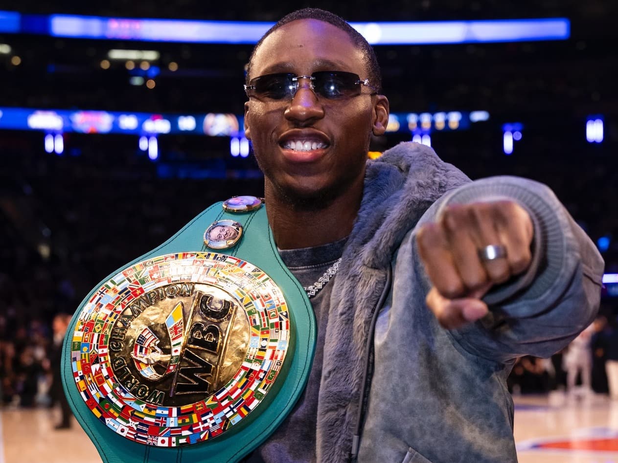 Bruce Carrington eager to begin unifying featherweight belts