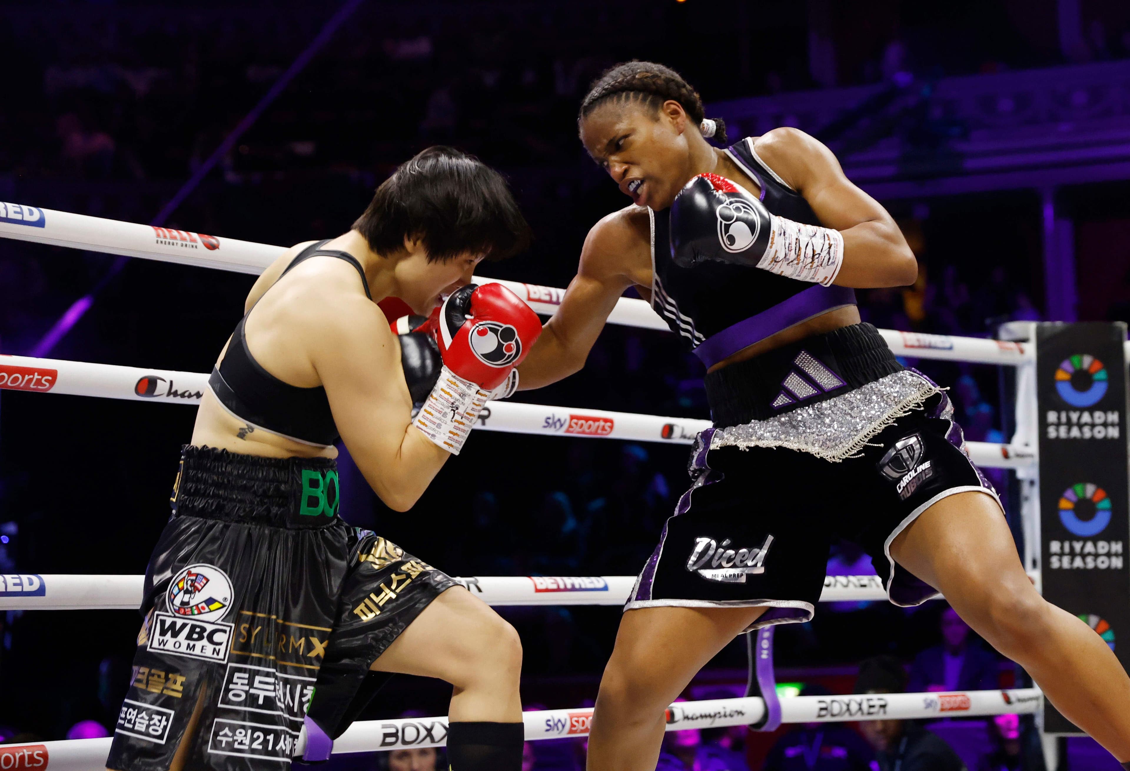Caroline Dubois Survives Spirited Bo Mi Re Shin Surge Late, Retains WBC Lightweight Title