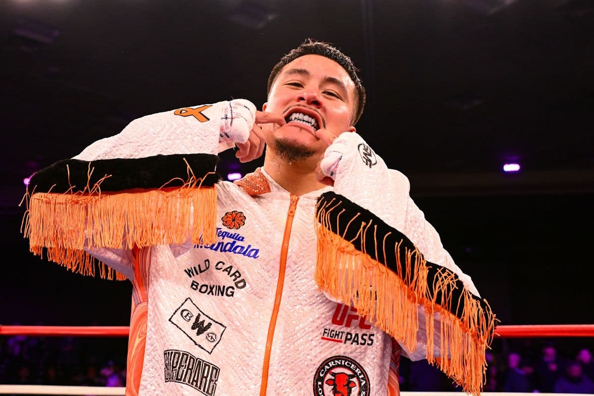 Cain Sandoval Crushes Mark Bernaldez in Four Rounds