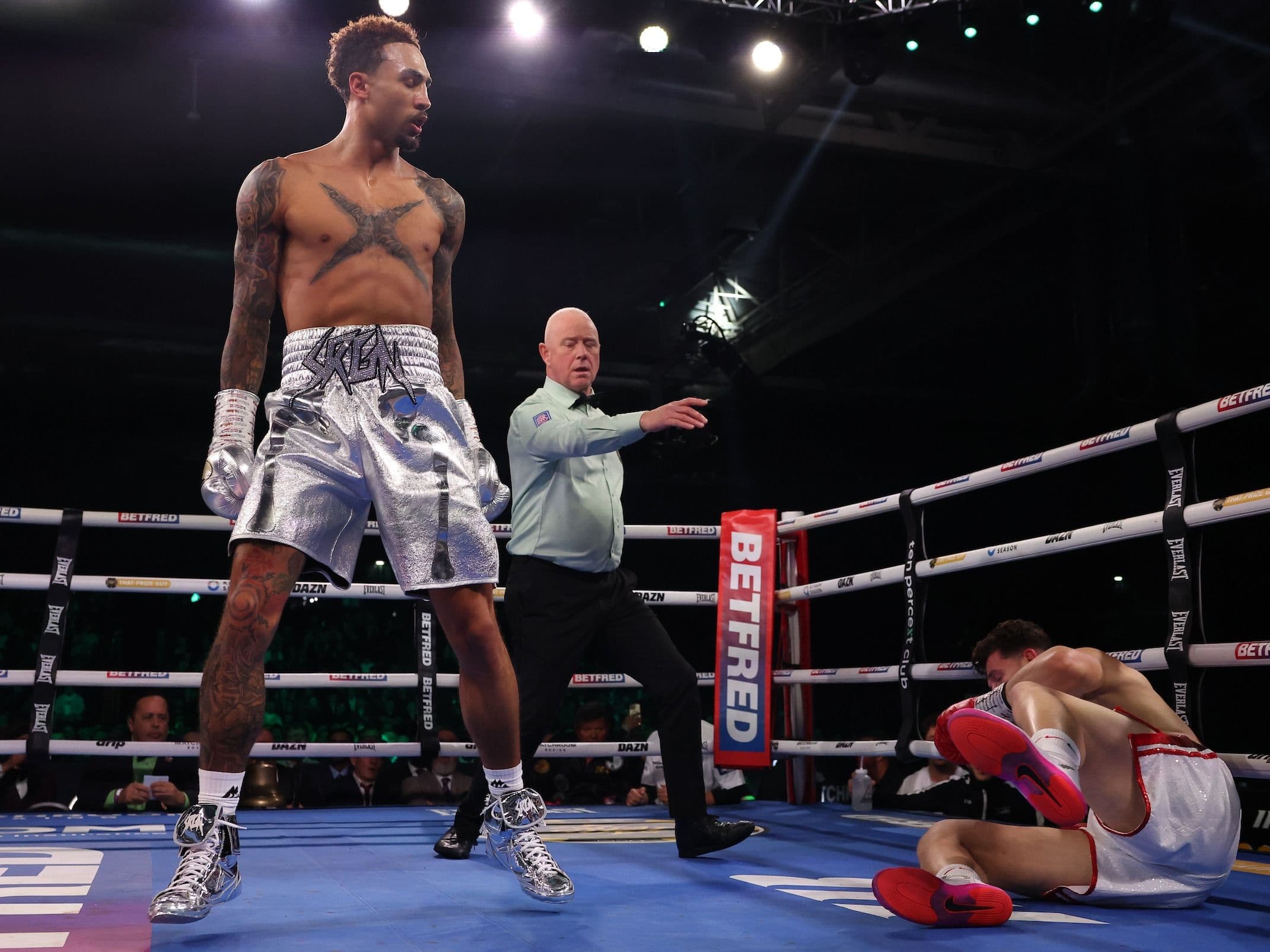 Ben Whittaker Ices Benjamin Gavazi In First Round On Matchroom debut