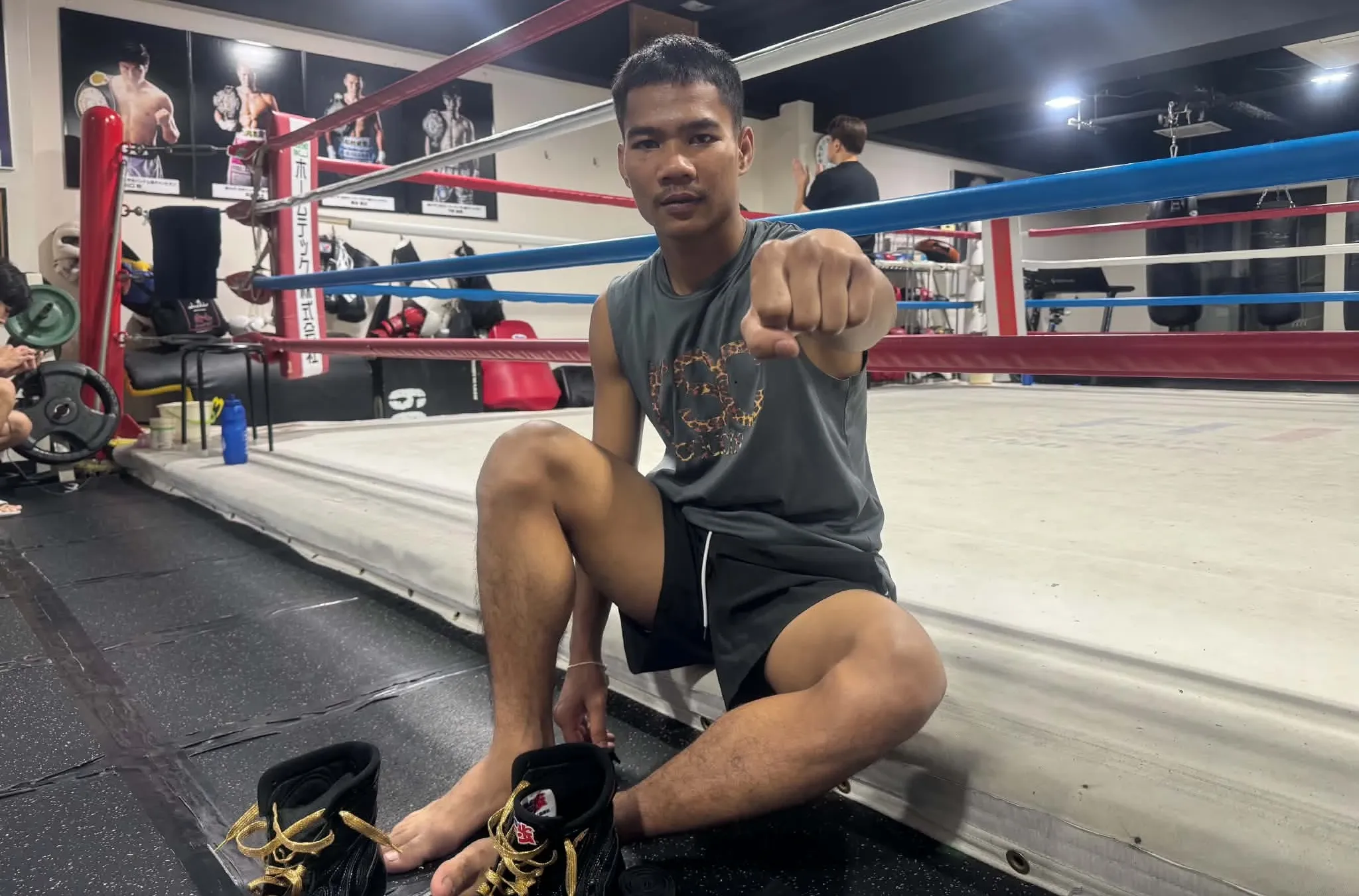 Simsri wants to unify at 108 pounds but is focused on Vicelles