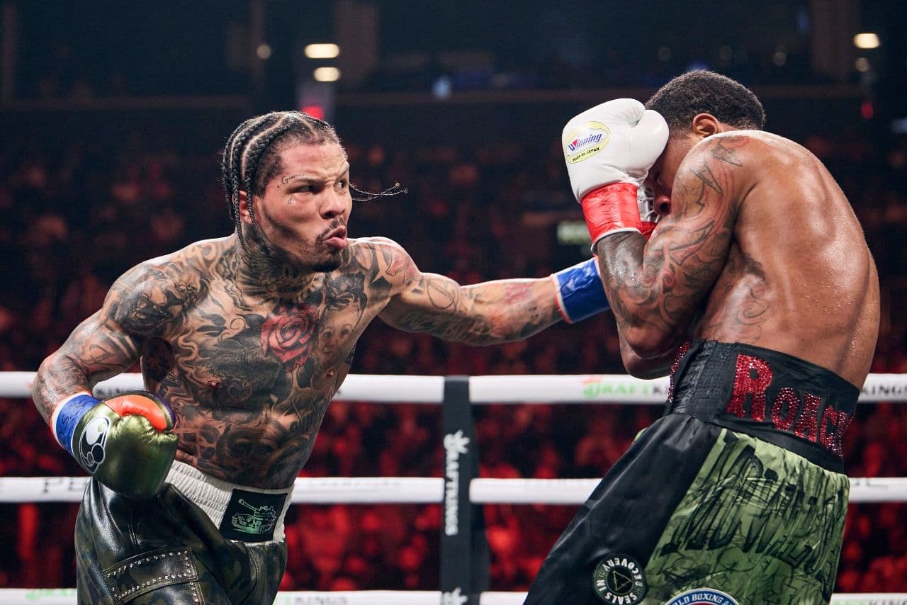 Photos: Gervonta Davis, Lamont Roach Battle To a Majority Draw Verdict