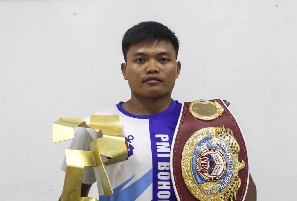 Philippines’ Sumabong Marching Toward Strawweight Title Shot