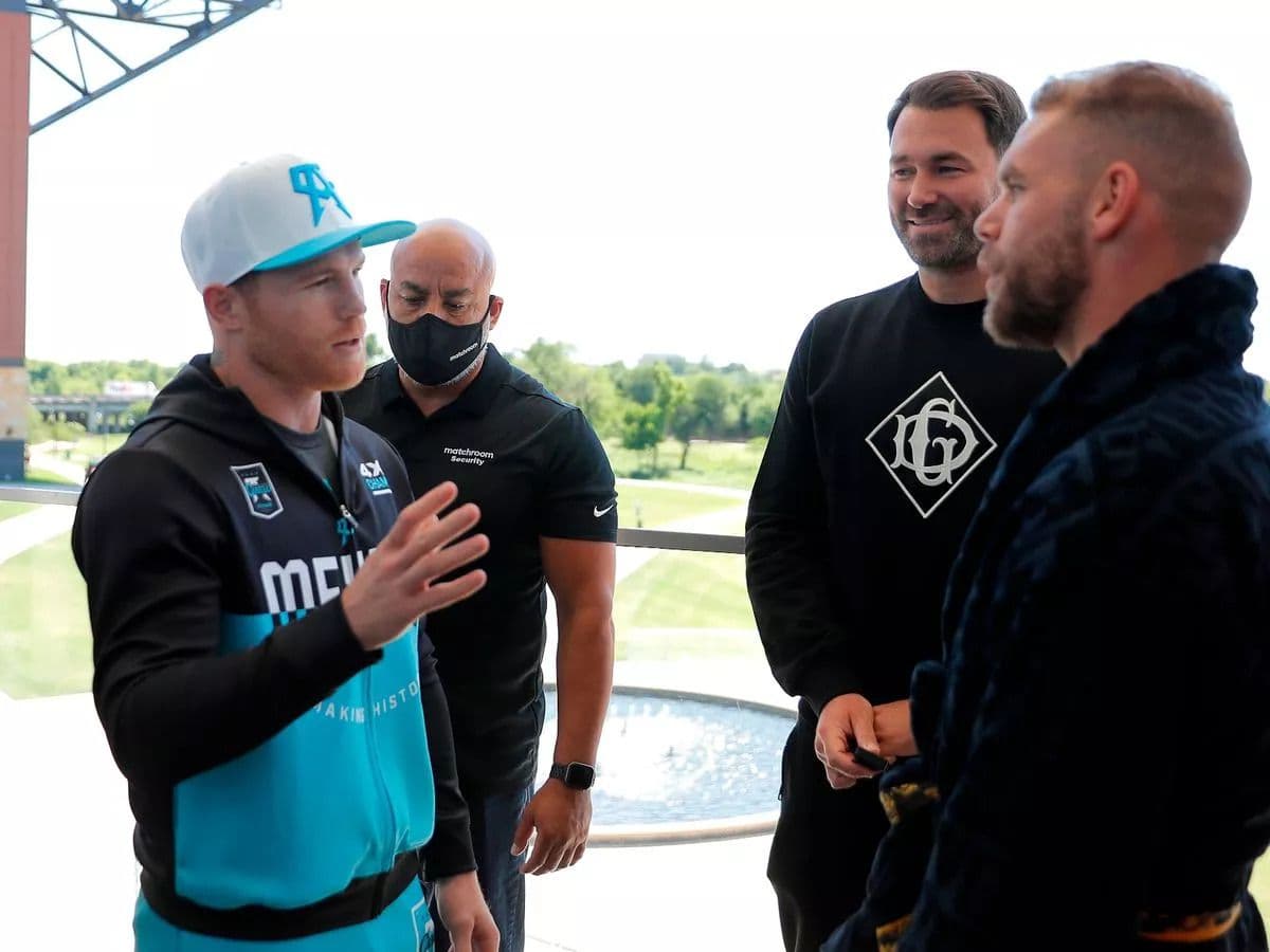 Canelo Likens Crawford's Pre-Fight Talk To Billy Joe Saunders: 'It's Almost Going To Be The Same'