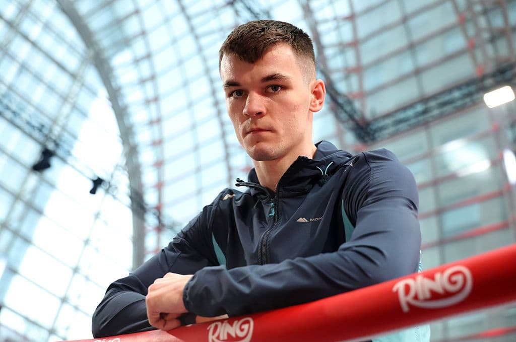 Aaron McKenna Calls For Shot At Janibek Alimkhanuly's WBO/IBF Middleweight Titles