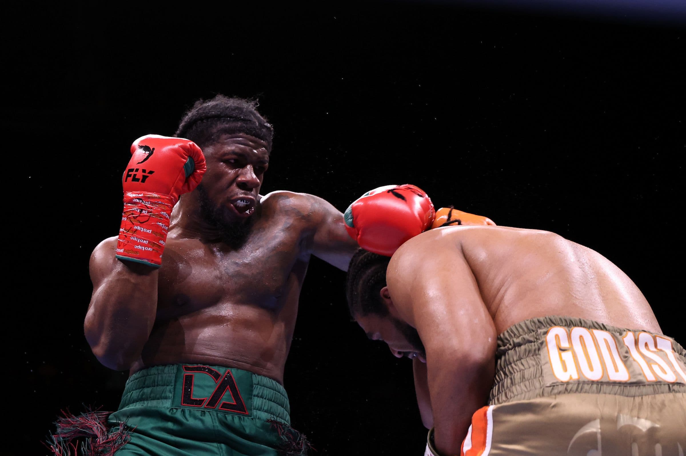 Controversy Clouds Co-Main As David Adeleye Stops Jeamie TKV In Six, Wins British Title