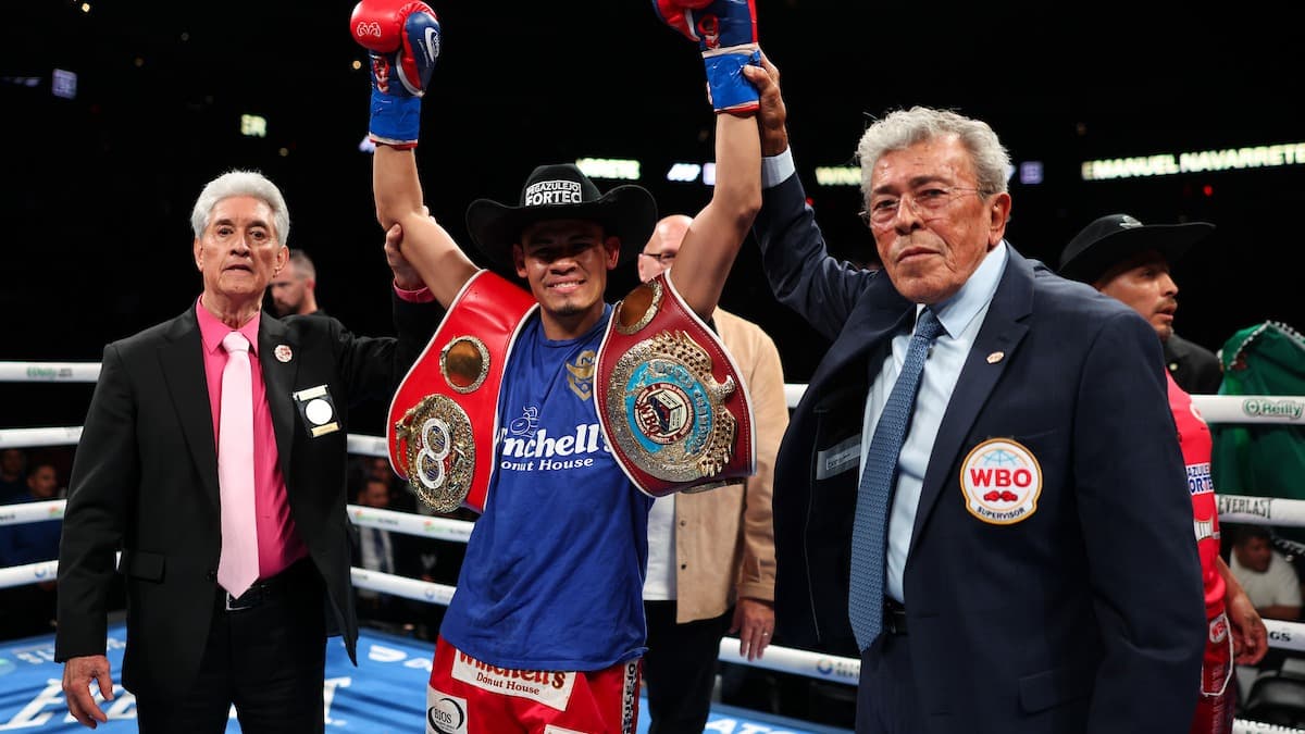 Sweet options await Emanuel Navarrete after stopping 'Sugar' Nunez