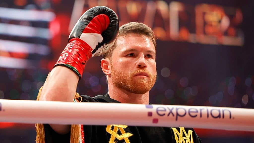 Mythical matchup poll: Who wins - Canelo Alvarez vs. Oscar De La Hoya?