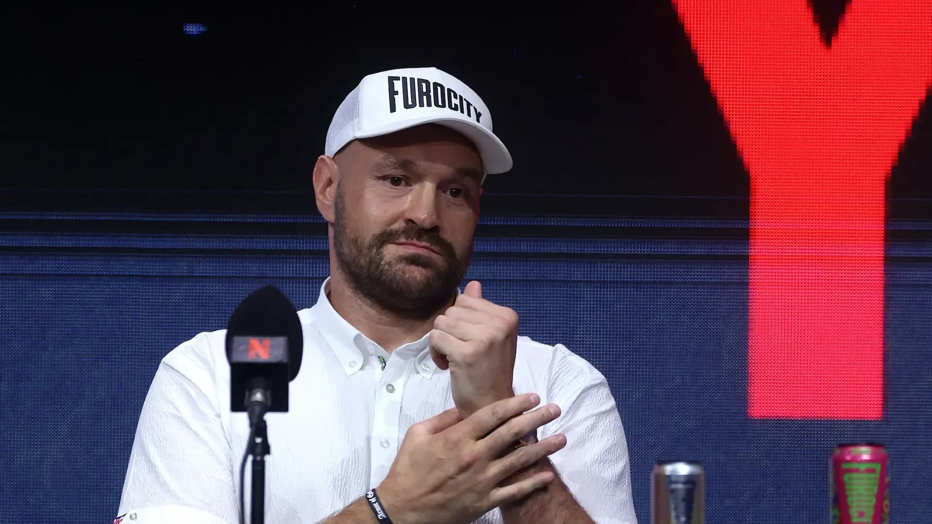 Fury slams ex-trainer Davison after reuniting with Joshua